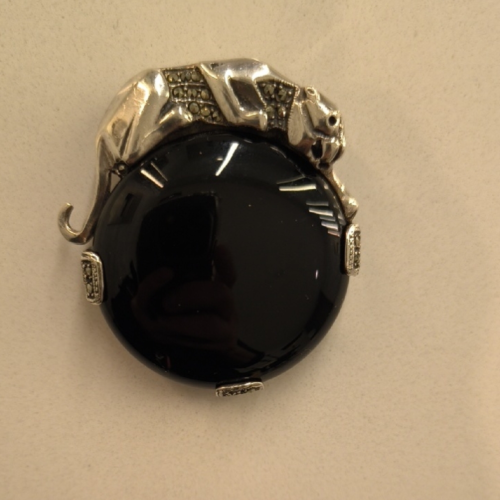 Vintage .925 Sterling, Onyx, & Marcasite Panther Brooch Or Pendant - Picture 13 of 17